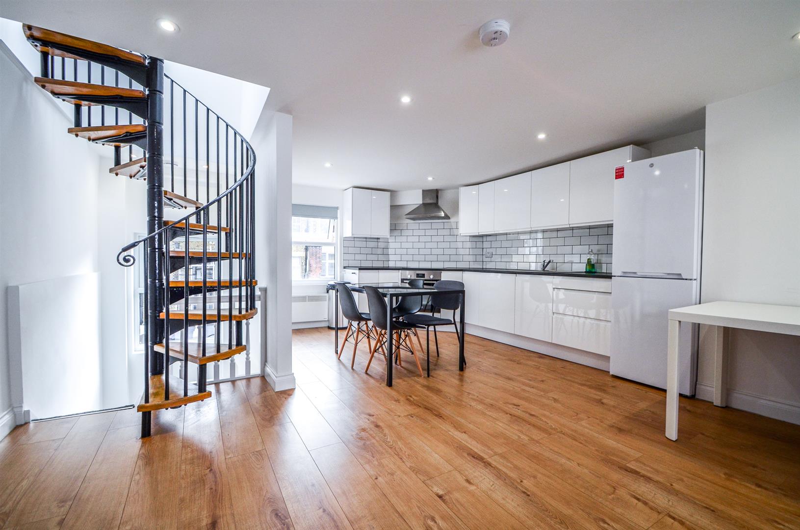 Room Berwick Street in City of Westminster