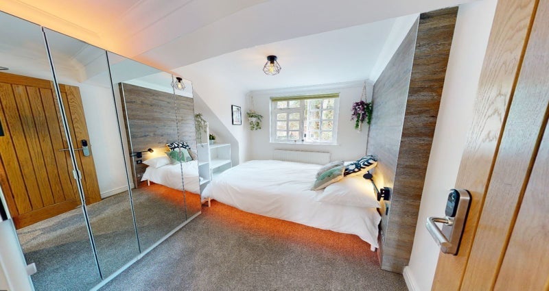 Room Prentiss Court in Greater London
