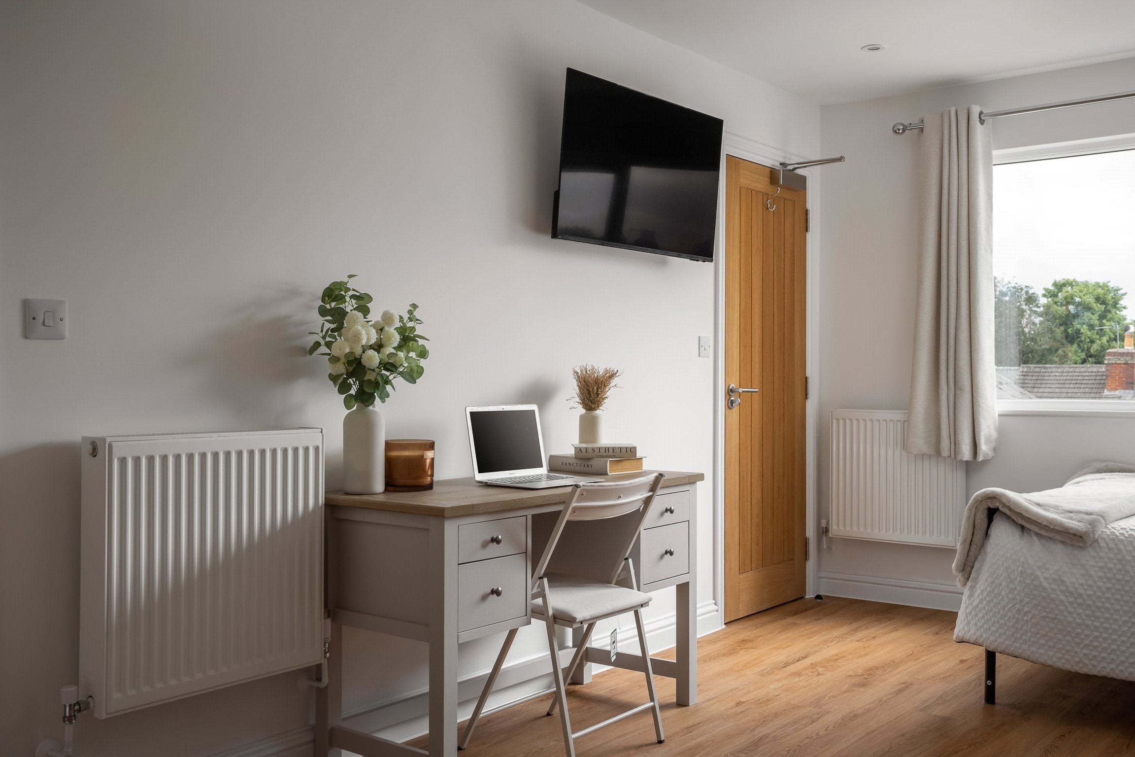 Room Clegram Road in Gloucester
