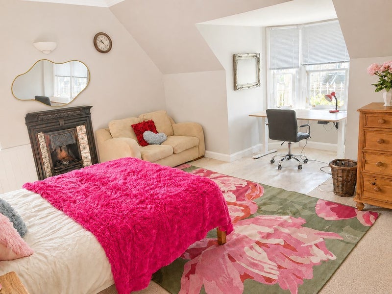 Room Gilmour Road in City of Edinburgh