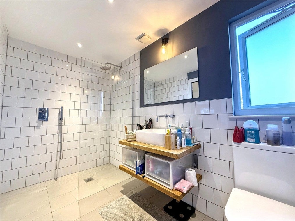 Flat Mansell Road in Greater London