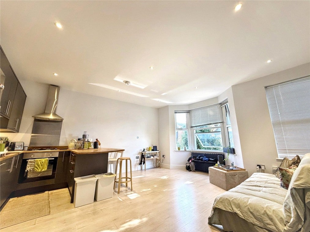 Flat Mansell Road in Greater London