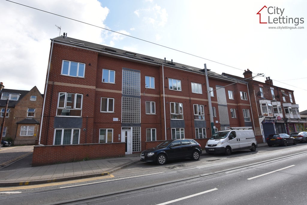 Flat Radford Road in Nottingham