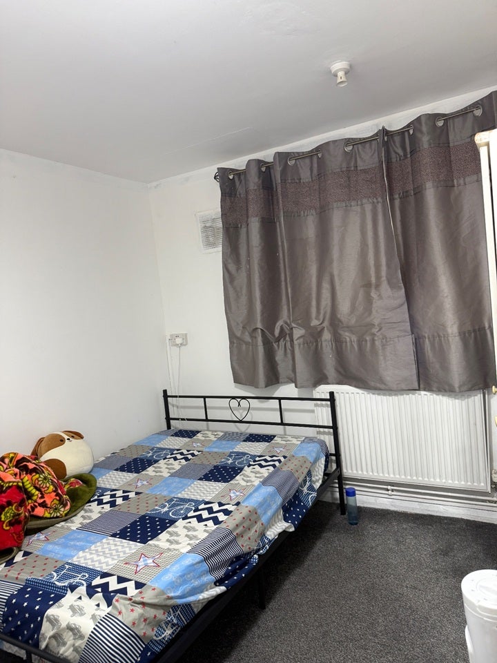 Room Bourne Avenue in Greater London
