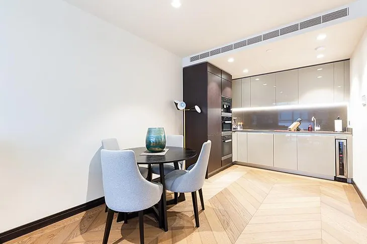 Flat St. Thomas Street in Greater London