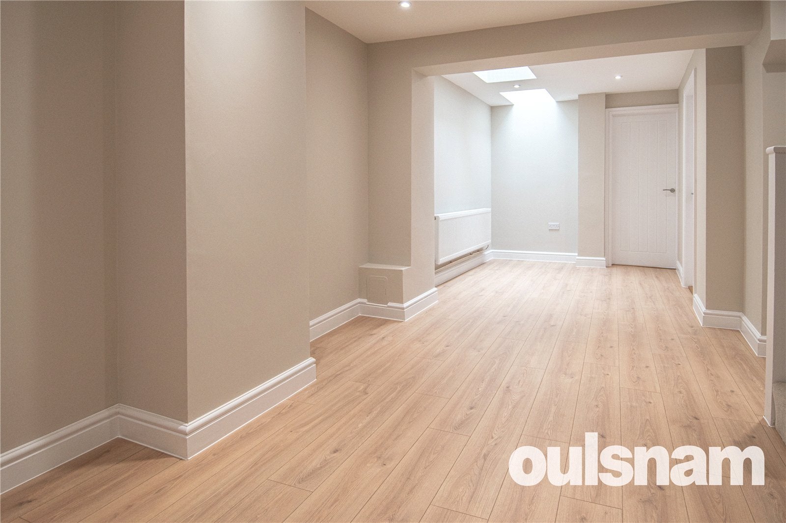 Flat Hanbury Road in Bromsgrove