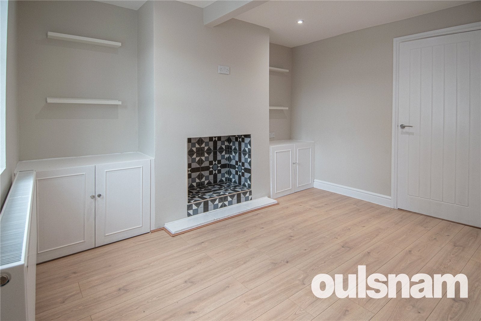 Flat Hanbury Road in Bromsgrove