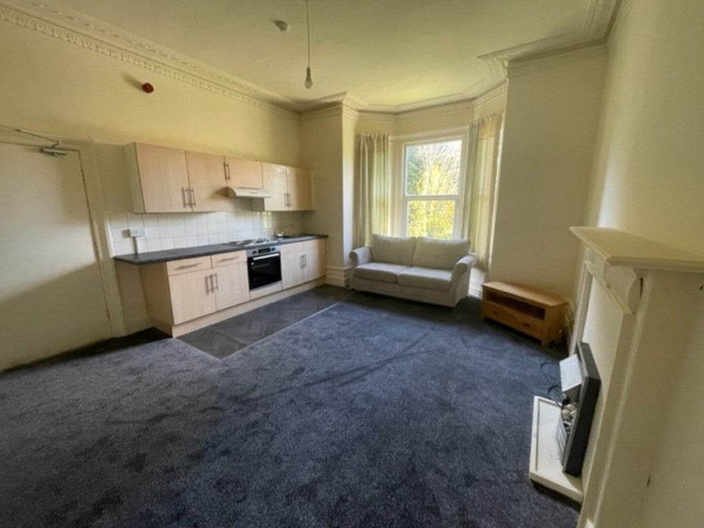 Flat Northenden Road in Trafford