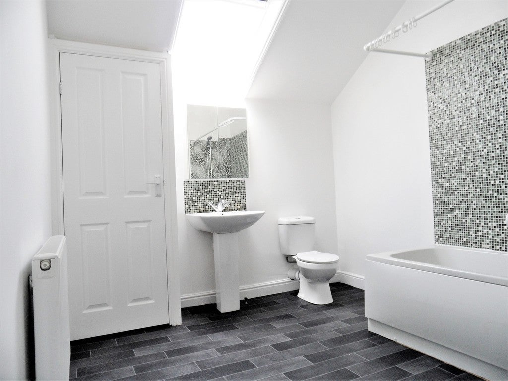 Flat Northenden Road in Trafford