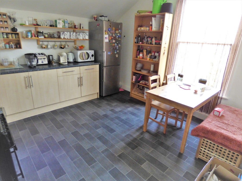 Flat Northenden Road in Trafford