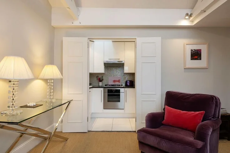 Flat Cranley Place in Greater London