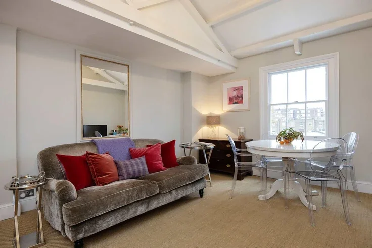 Flat Cranley Place in Greater London