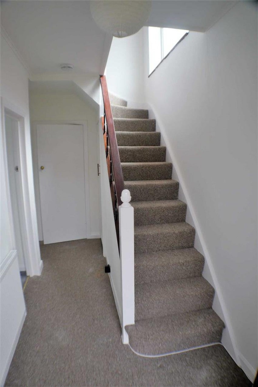 Room Leighton Avenue in Worthing