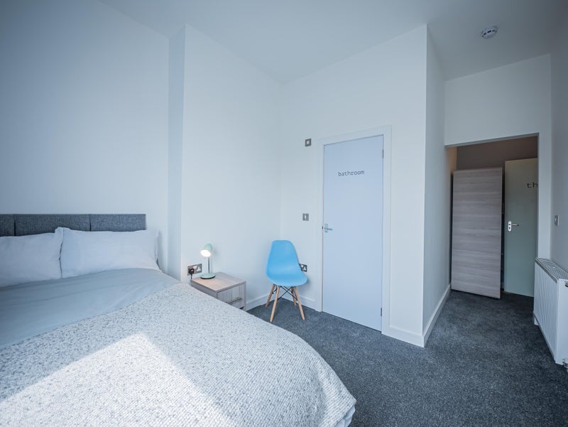 Room Dodworth Road in Barnsley