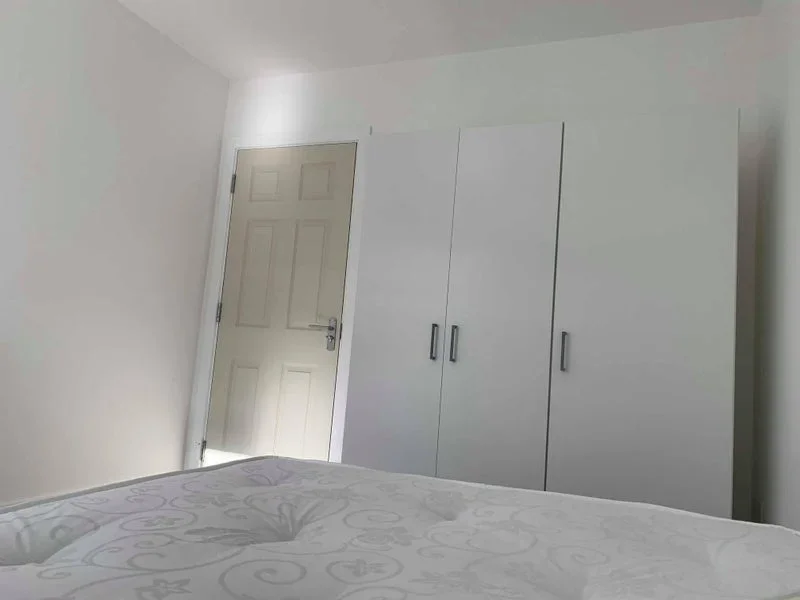 Room Olive Street in Greater London