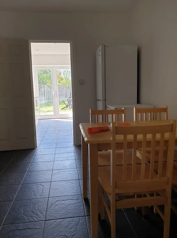 Room Olive Street in Greater London