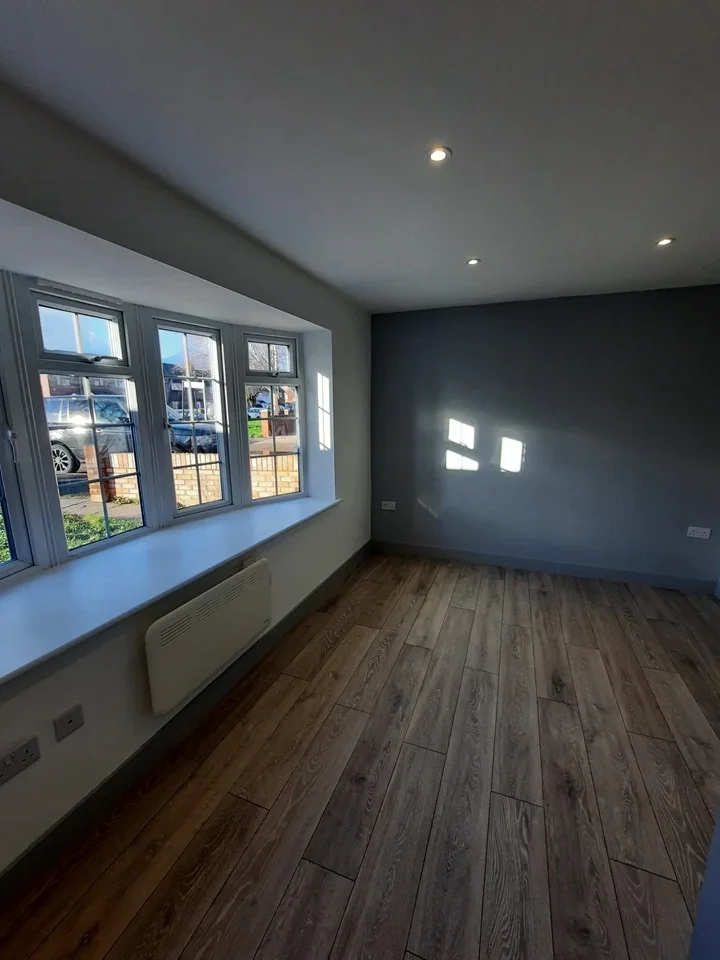 Room Coleridge Way in Greater London