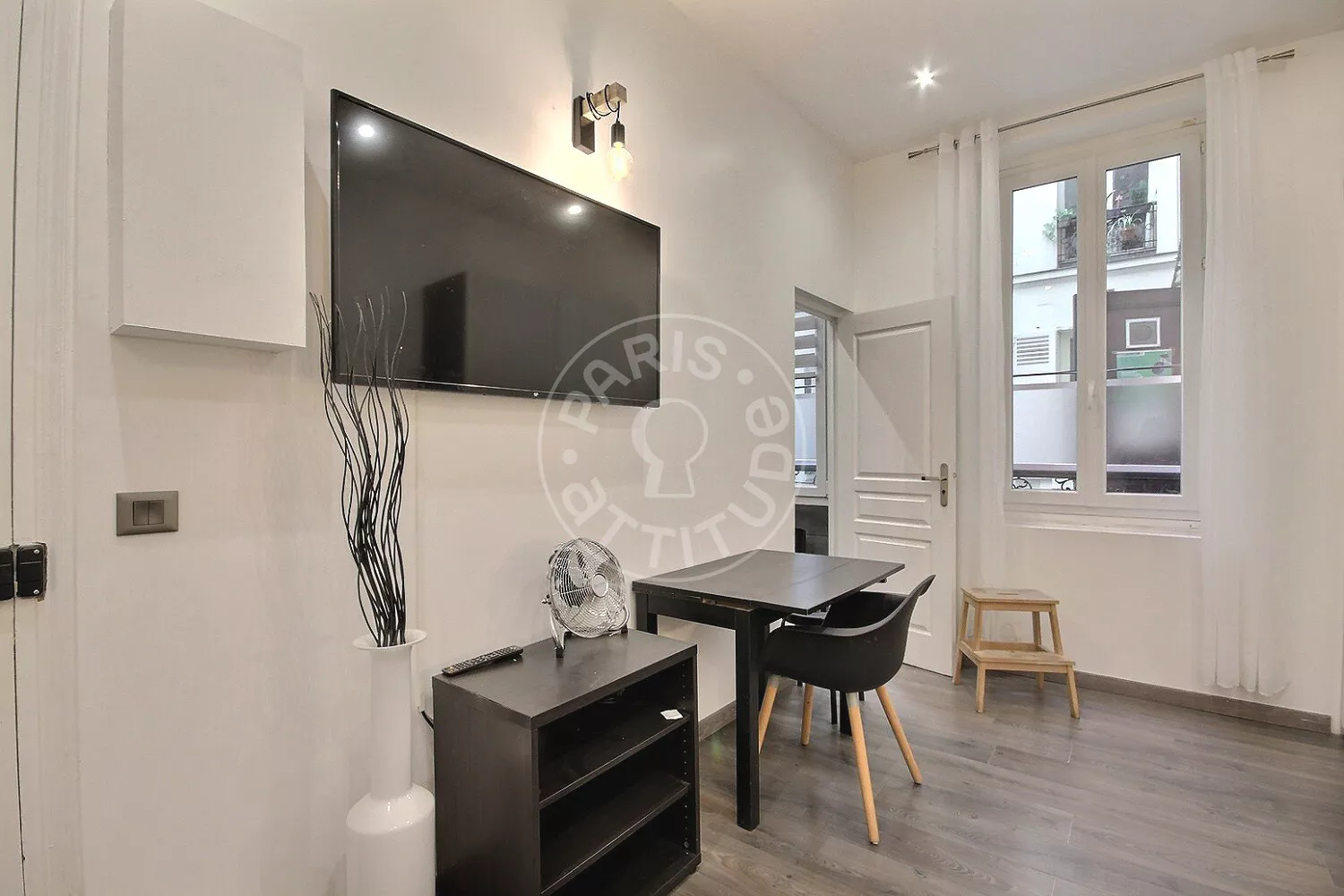 Appartement Rue de la Colonie à Paris