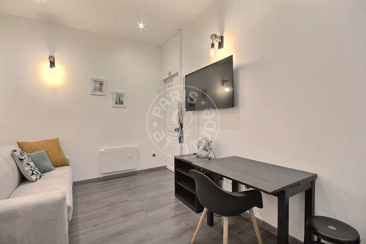Appartement Rue de la Colonie à Paris