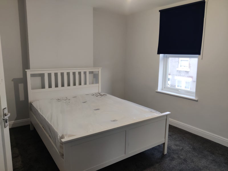 Room Warwick Street in Nottingham