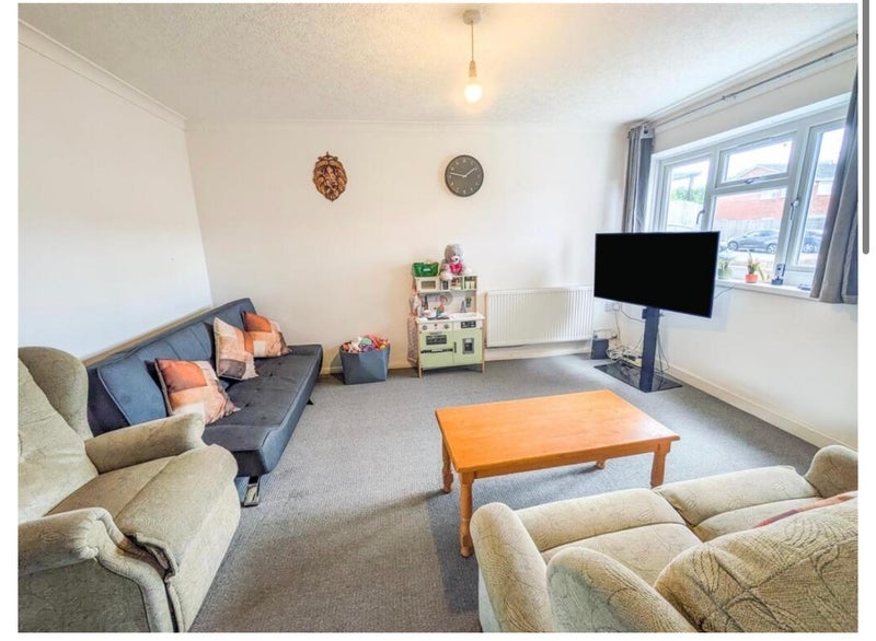 Room Alex Grierson Close in Coventry