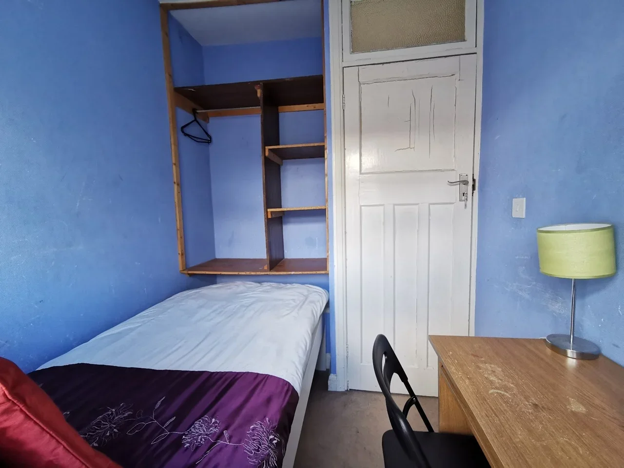 Room Stormount Drive in Greater London