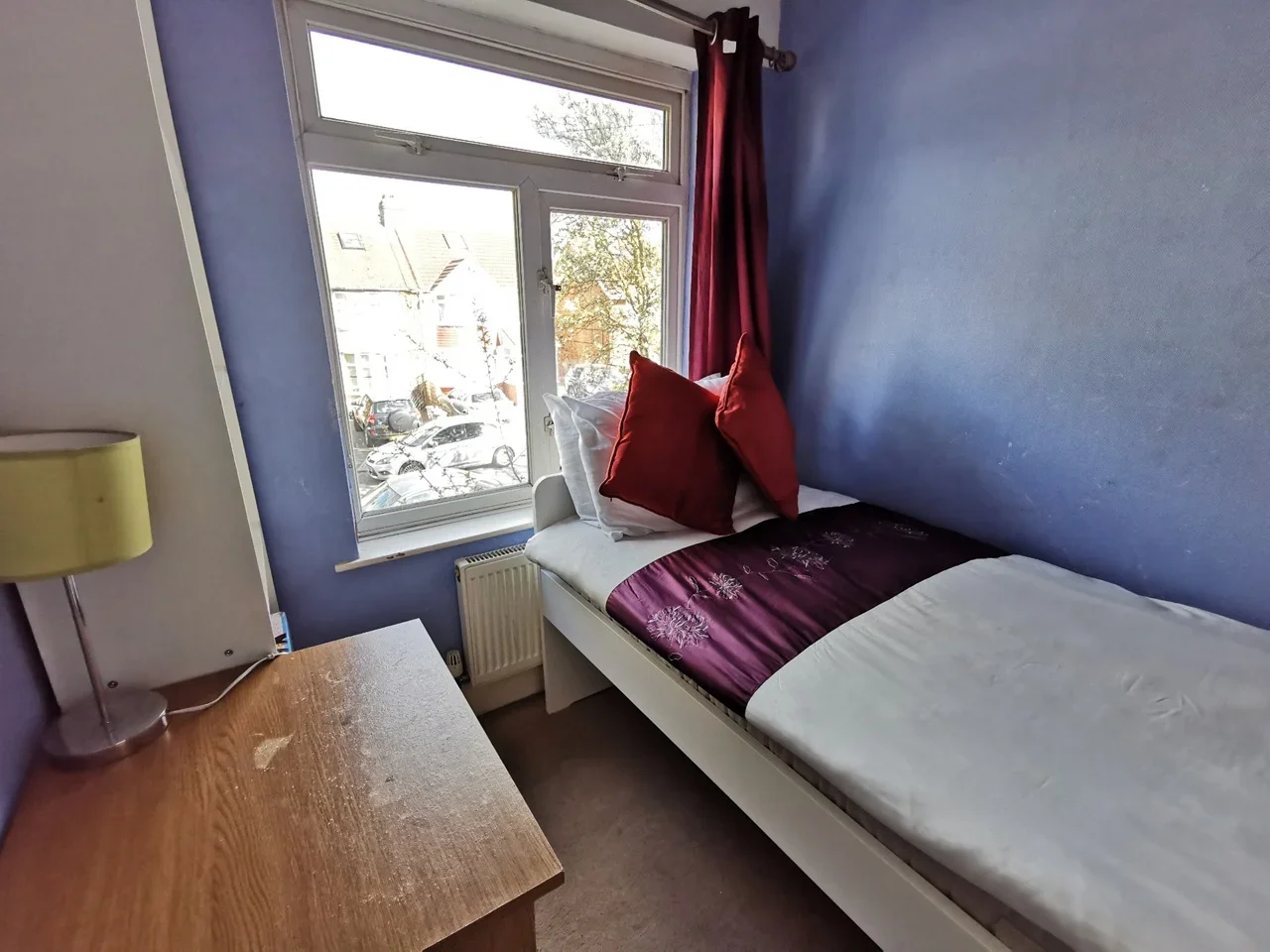 Room Stormount Drive in Greater London
