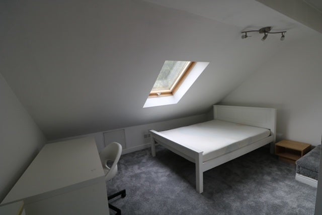 Room Derby Grove in Nottingham
