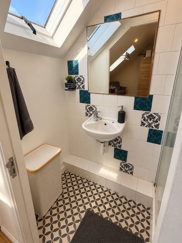Room Dorchester Grove in Greater London
