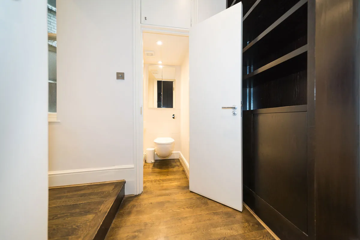 Flat Walton Street in Greater London