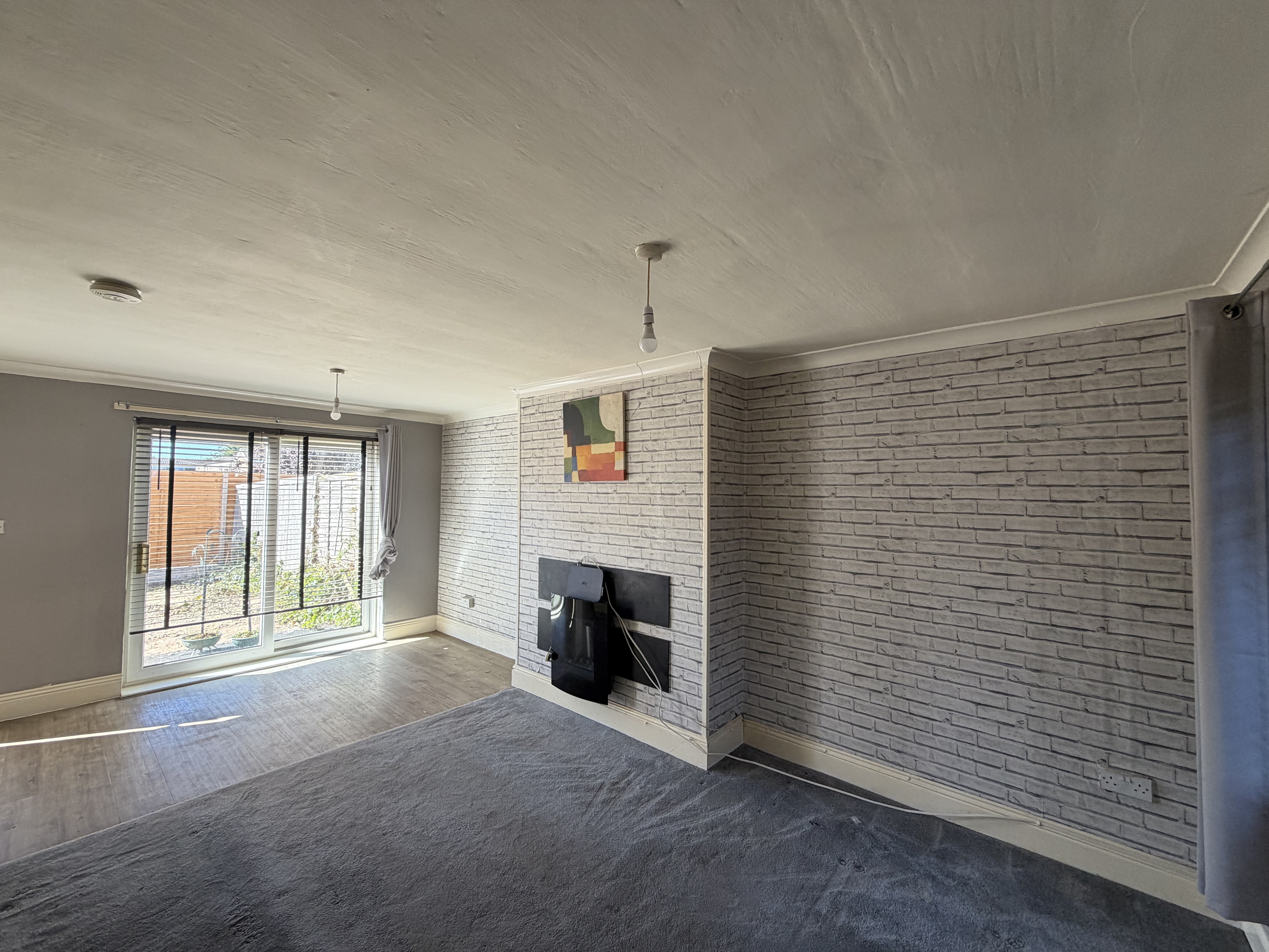 House Piccadilly Close in Chelmsley Wood