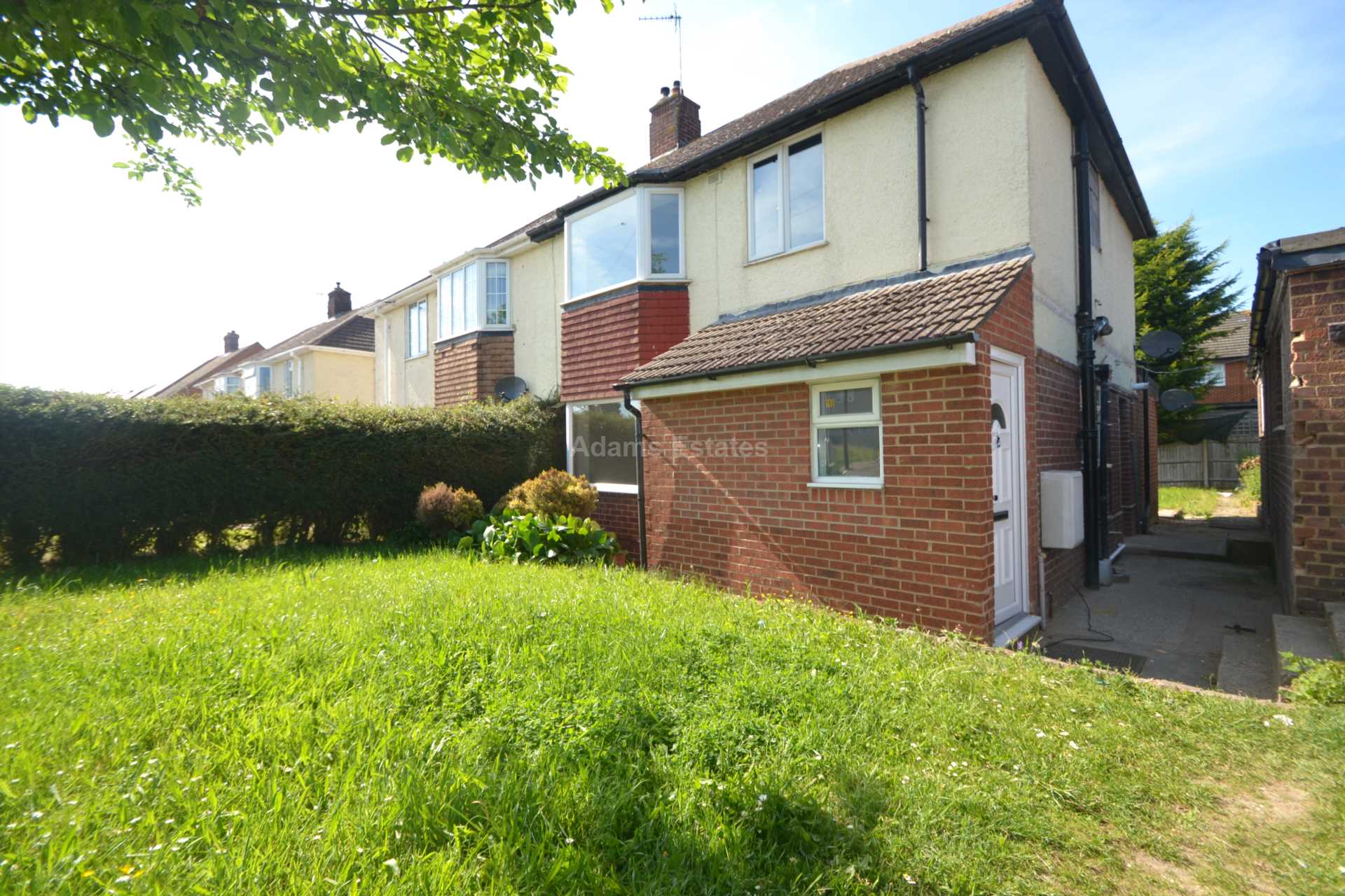 House Hartland Road in Reading