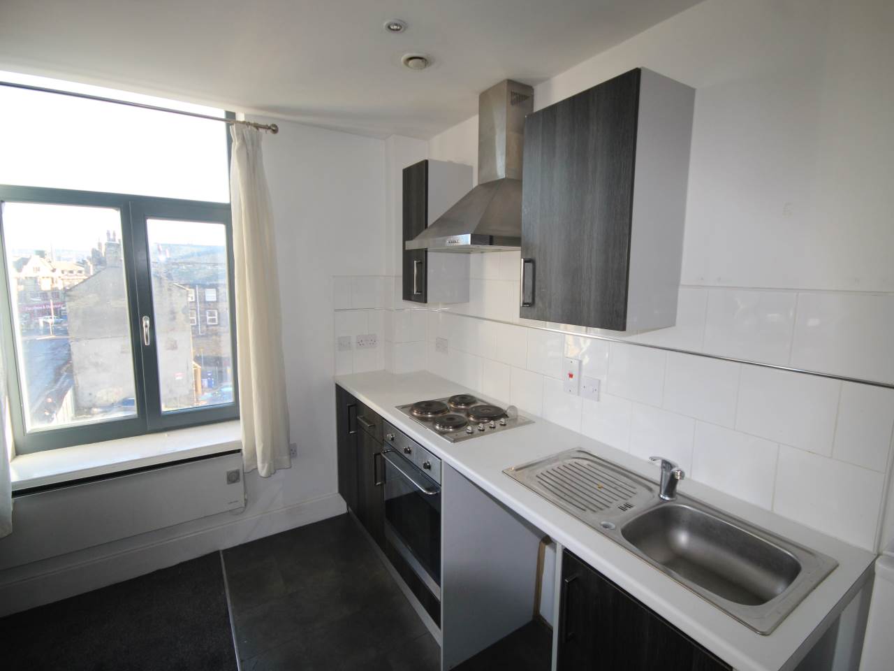 Flat Grattan Road in Bradford