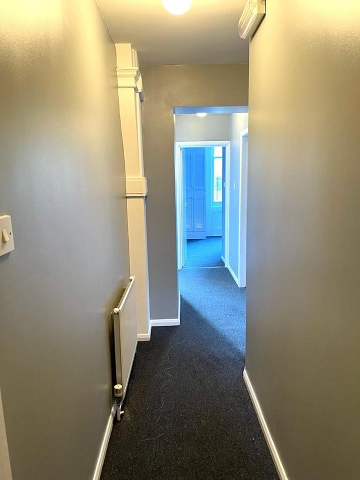 Flat Loudoun Road in Greater London