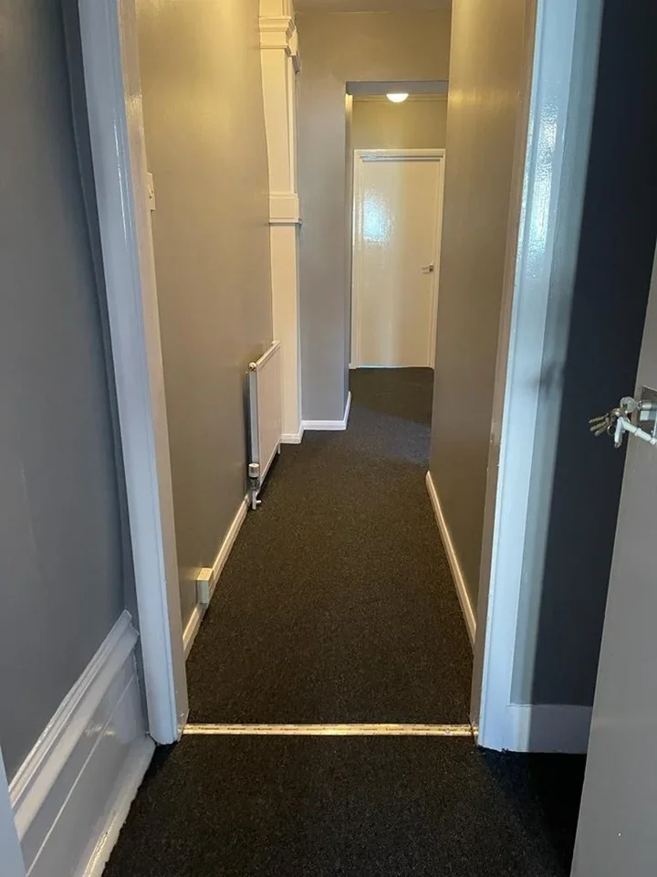 Flat Loudoun Road in Greater London