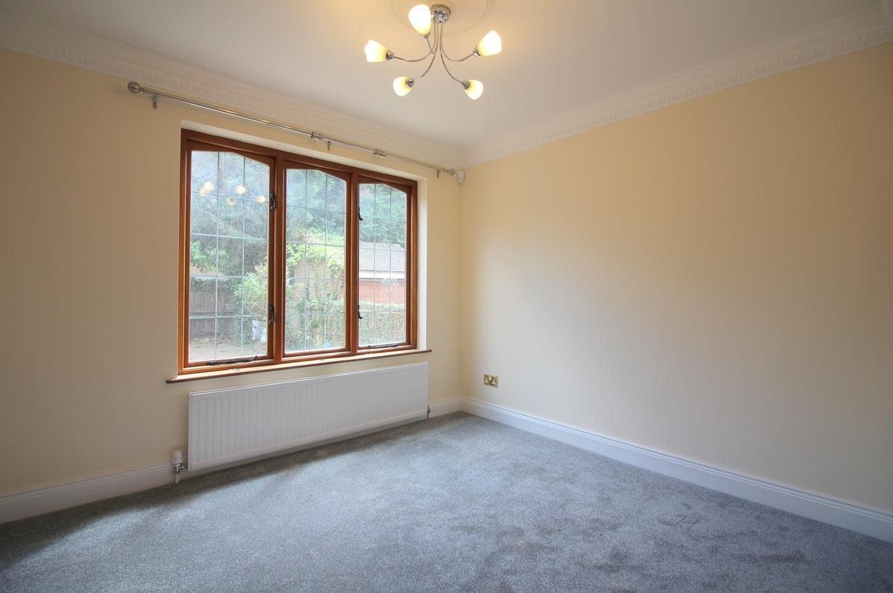 House Harwell Close in Greater London