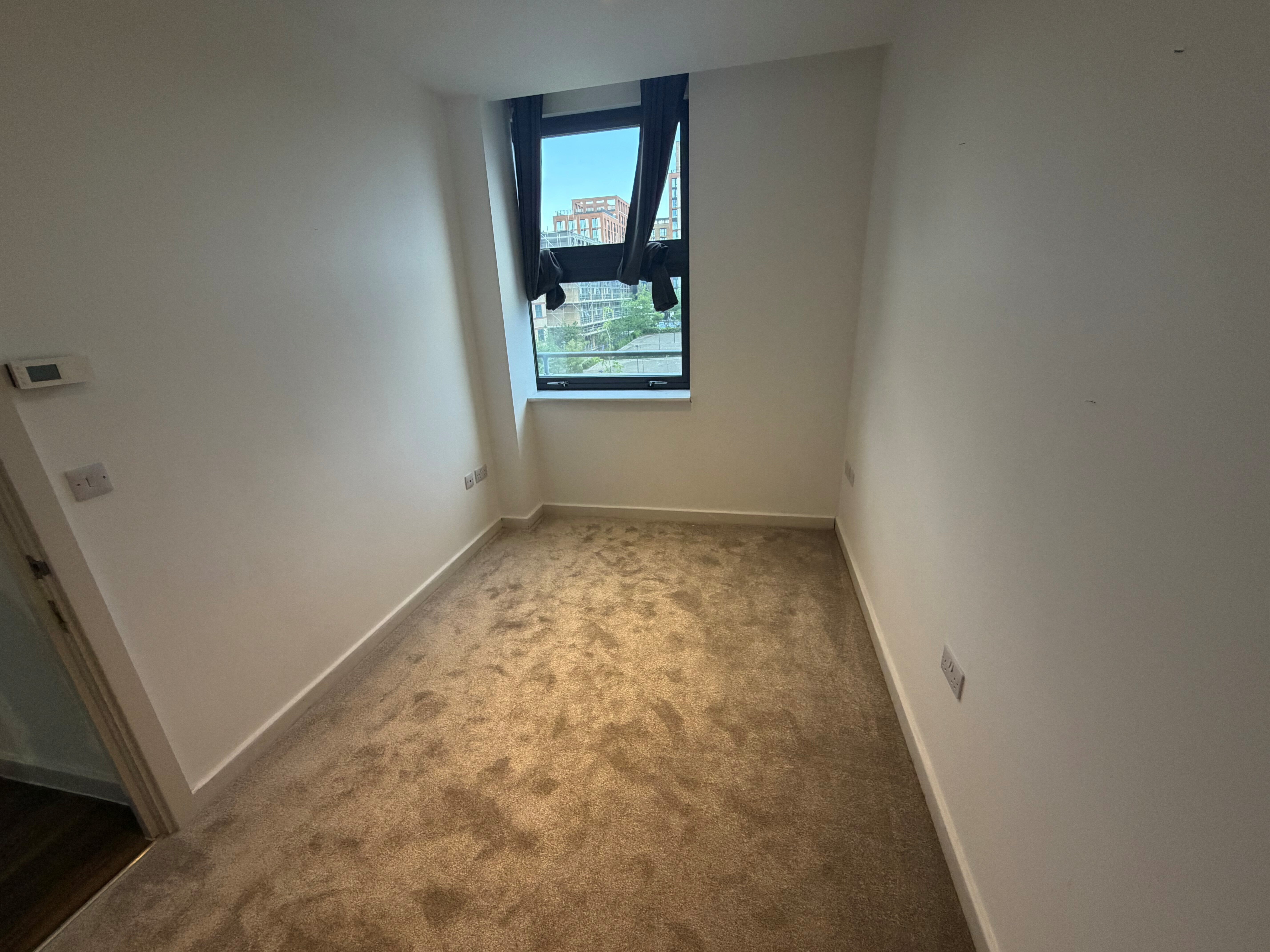 Flat South Sixth Street in Milton Keynes