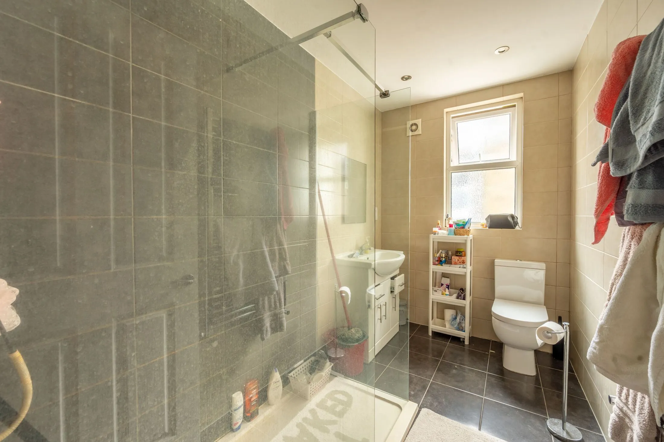 Flat Radbourne Road in Greater London