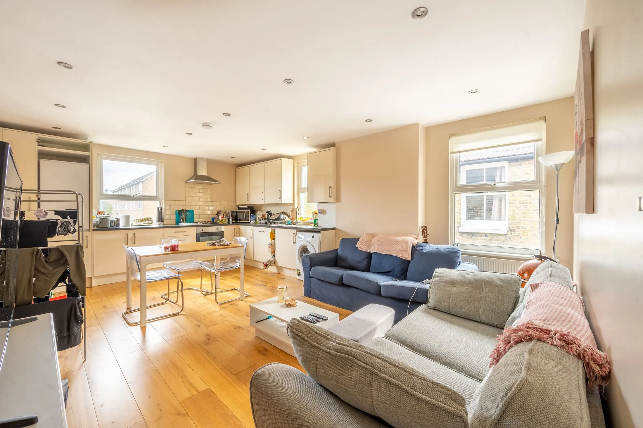 Flat Radbourne Road in Greater London