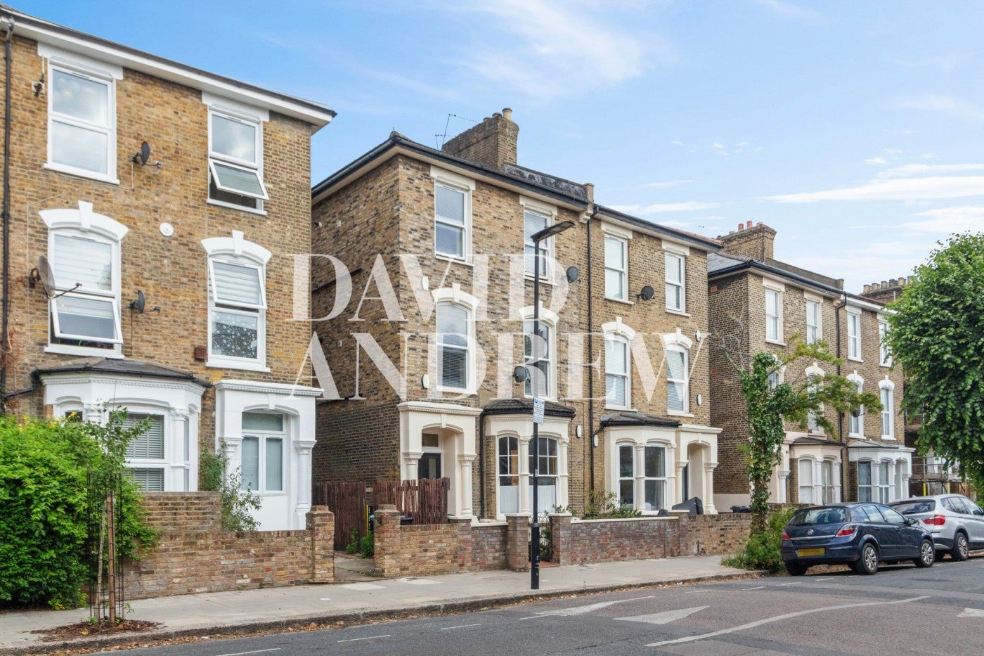 Flat Wilberforce Road in Greater London