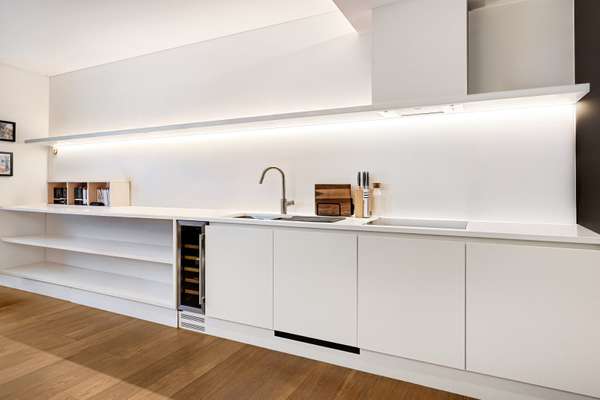 Flat Rathbone Place in City of Westminster