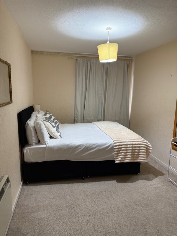 Room St. Mungo Place in Glasgow