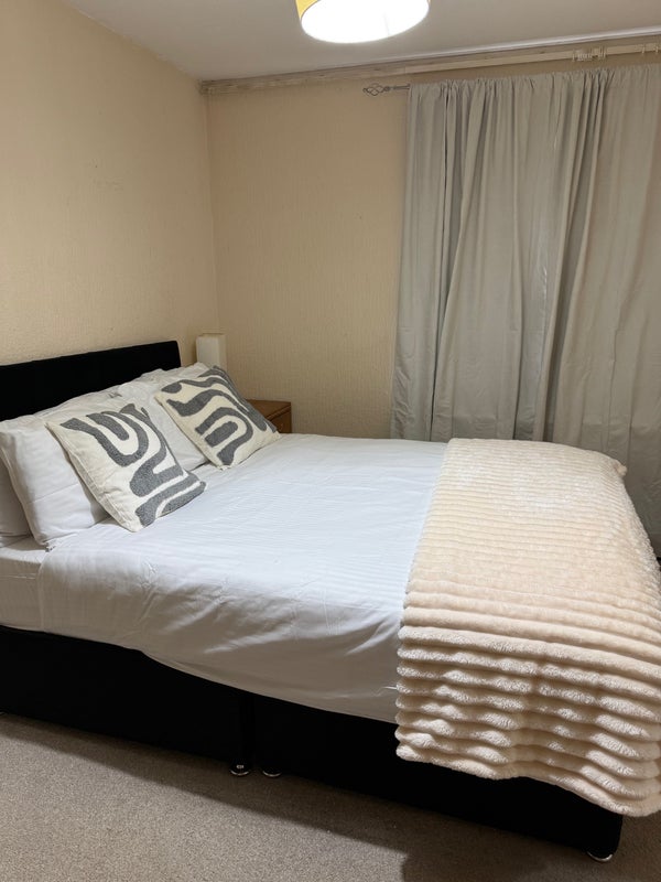 Room St. Mungo Place in Glasgow