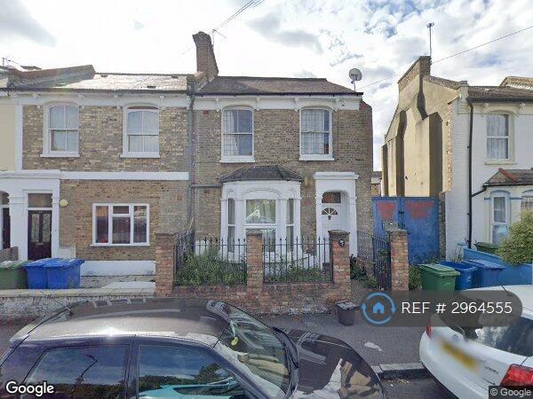 House Fenham Road in Greater London