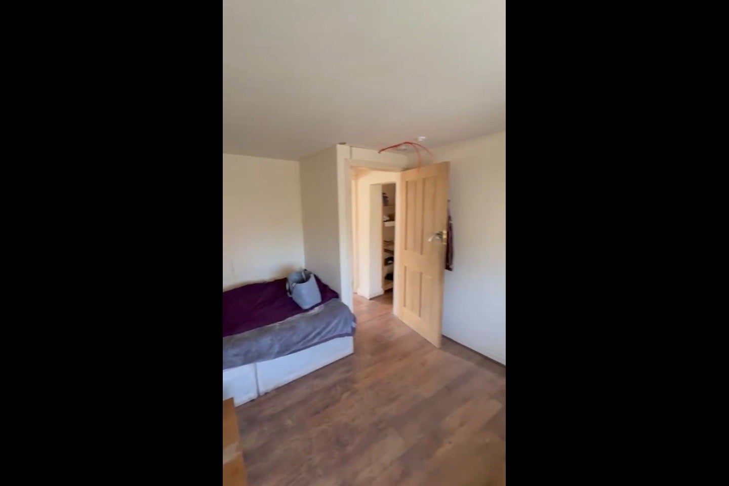 Room Wembley Way in Greater London
