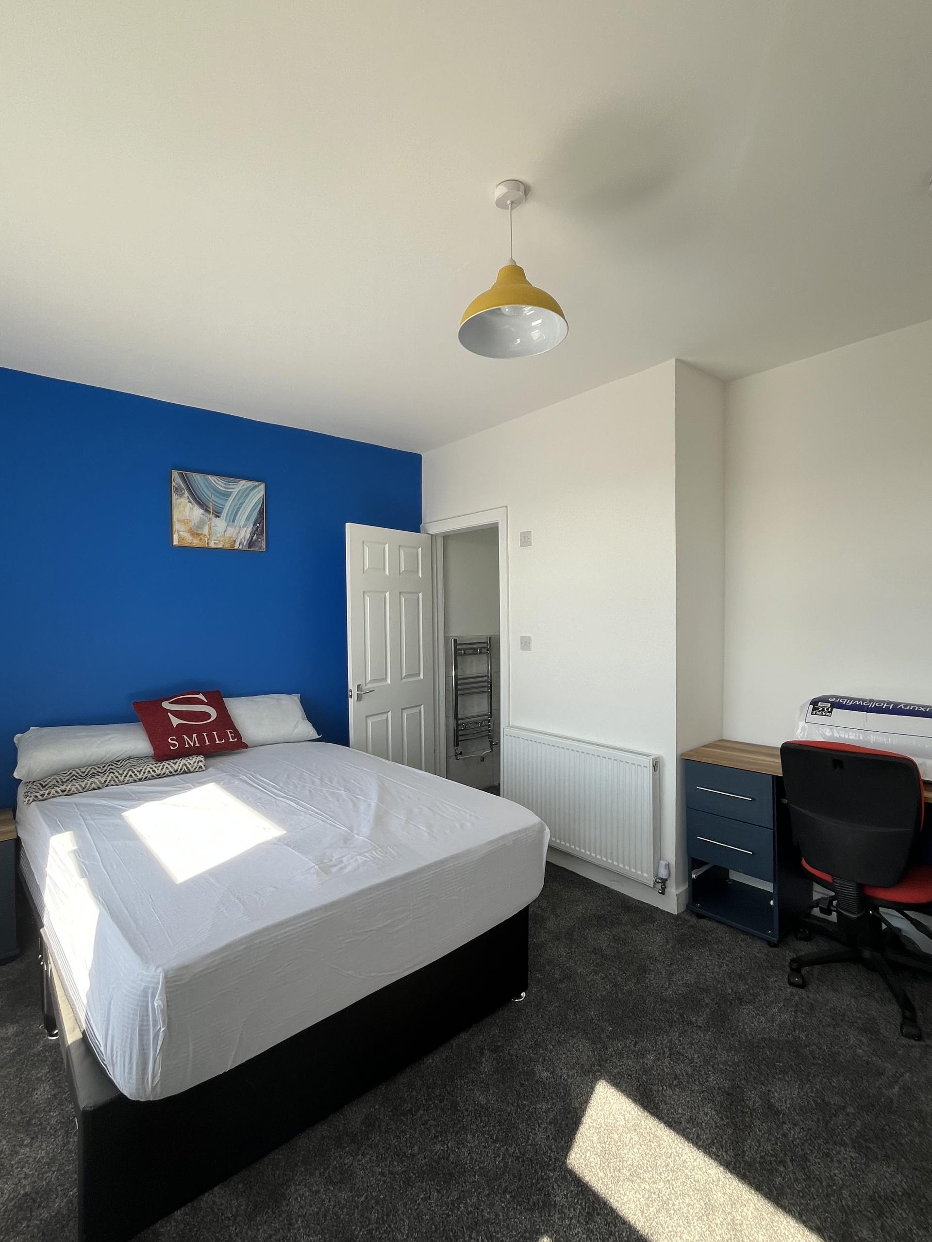 Flat Silverdale Road in Bolton