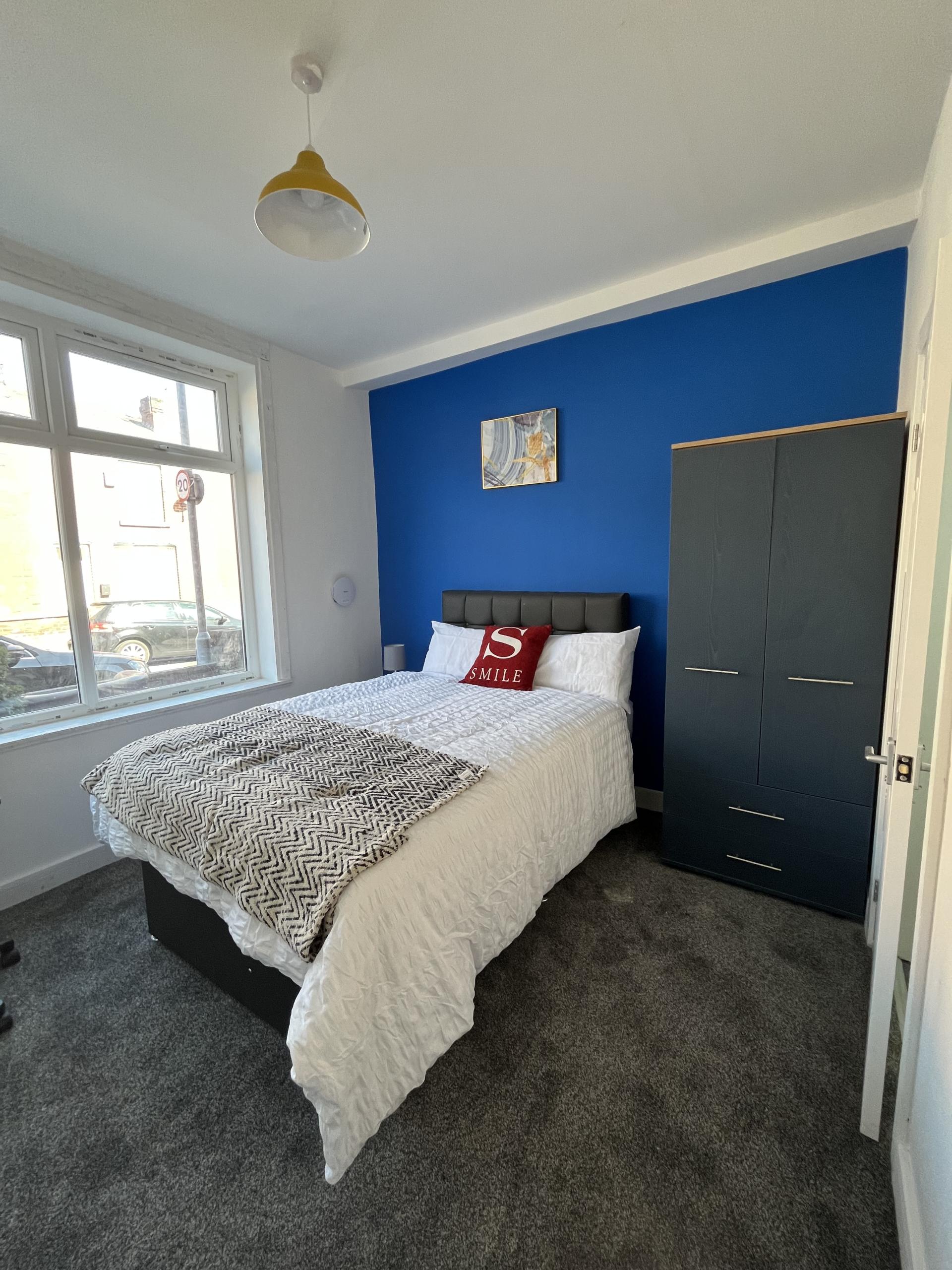 Flat Silverdale Road in Bolton