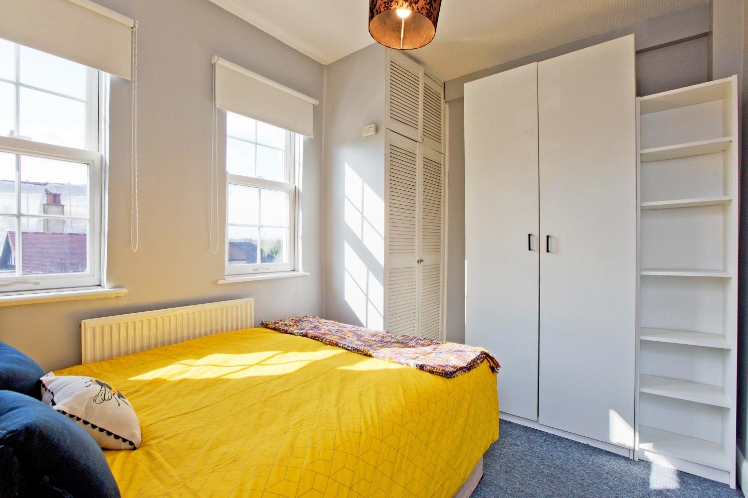 Flat Finchley Road in Greater London