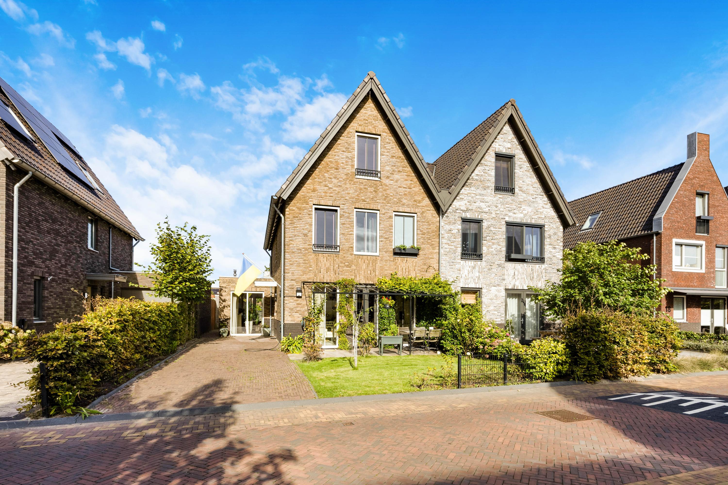 Huis Meeroever 22 in Hillegom