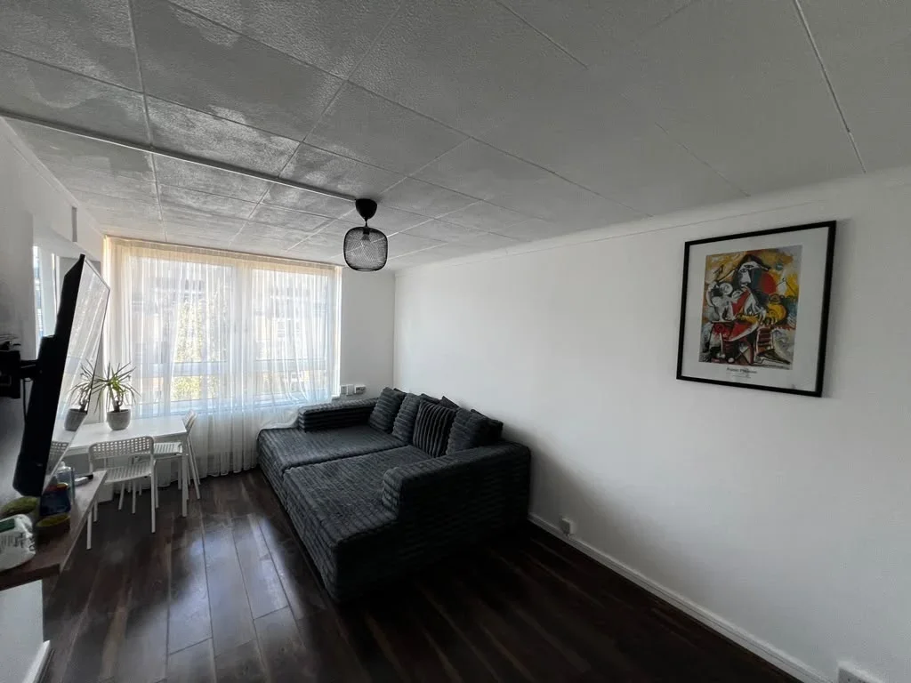 Flat Hertford Road in Greater London